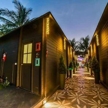 Casa Playa Comforts Вагатор Екстериор снимка